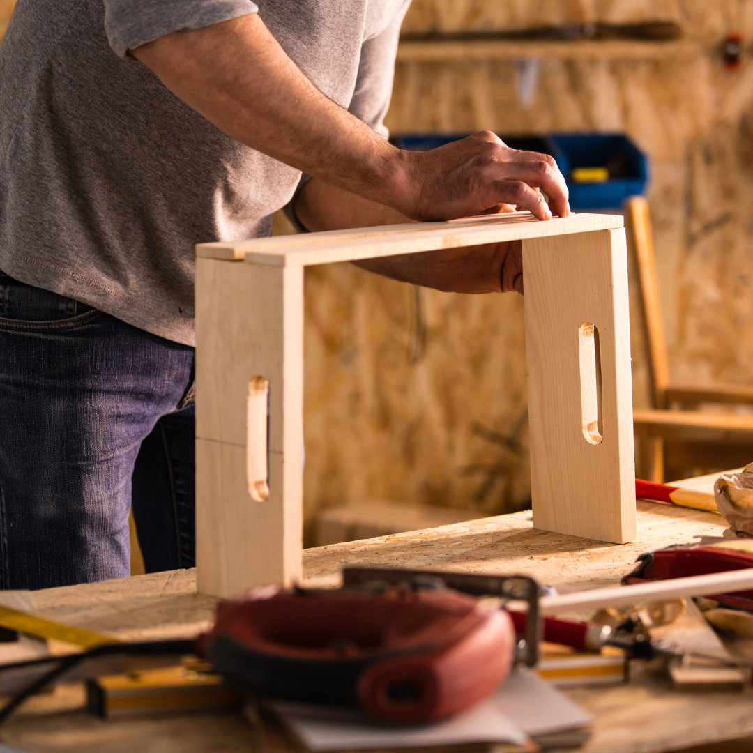 Professional Furniture Carpenter